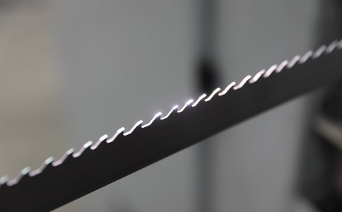 江津双金属带锯条产生切削噪音的原因具体有哪些？